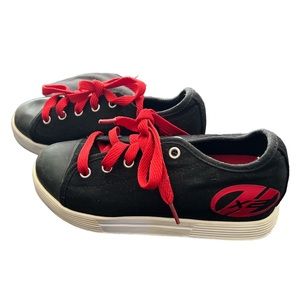 Boy’s Heelys 2 Wheel Style 2x Black and Red Lace-Up Skate Shoe Sneakers Youth 3